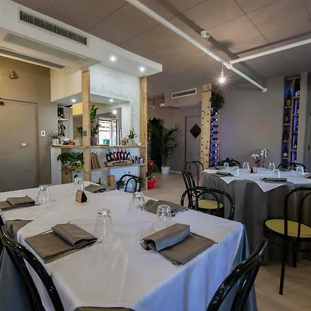 Serena Hotel 3*